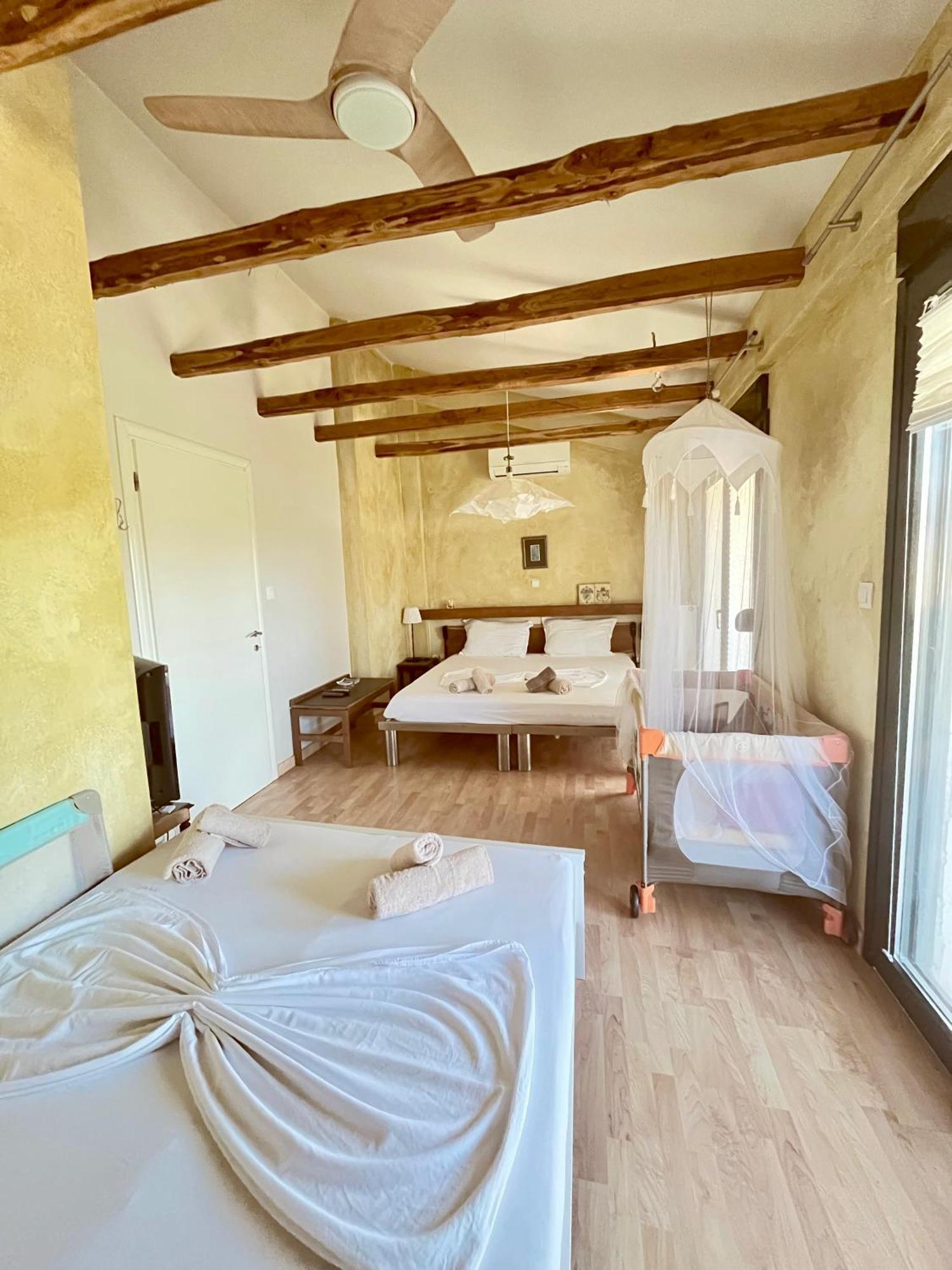 Mikael Pool Villa Paliúri Kültér fotó