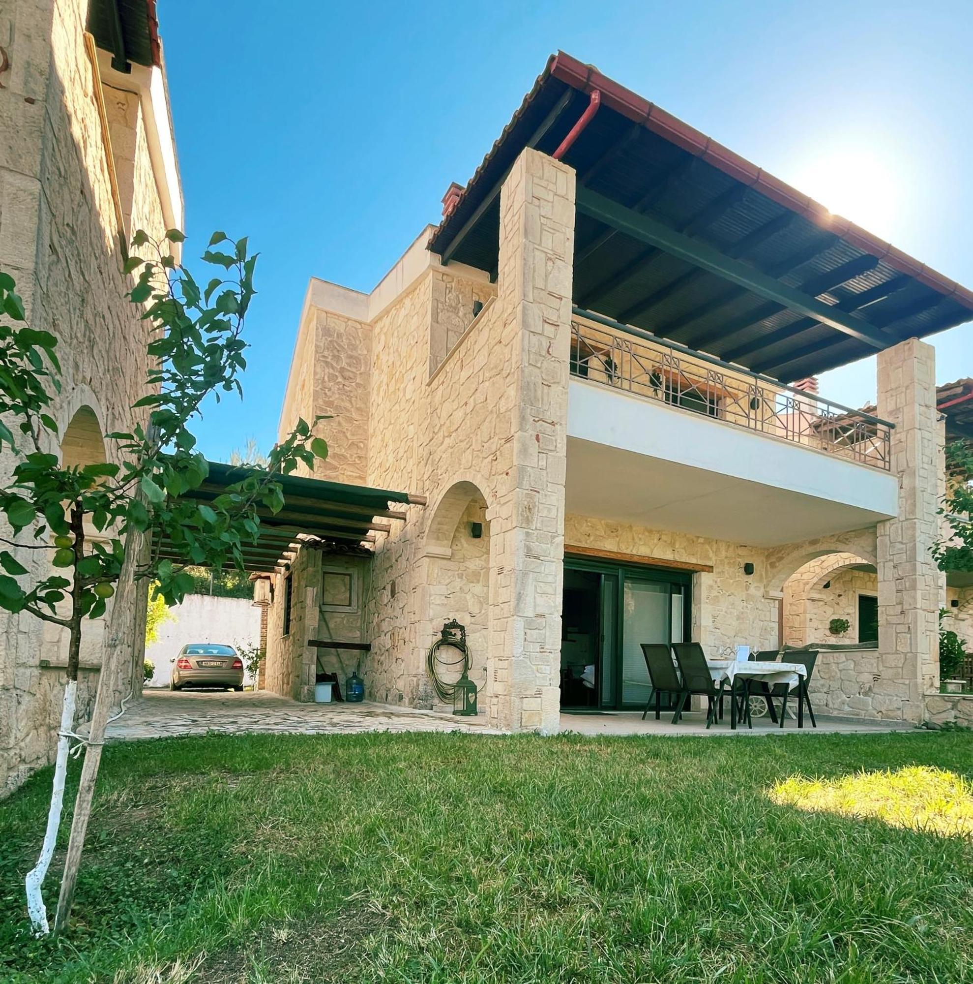 Mikael Pool Villa Paliúri Kültér fotó